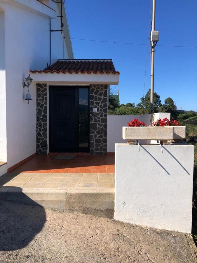 La Campana De Arriba Apartment La Guancha Luaran gambar